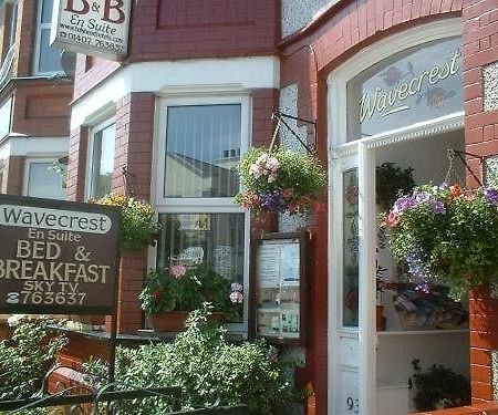 Wavecrest Hotel Holyhead Buitenkant foto